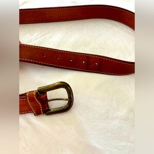 John Henry leather belt in used‎ condition size 44, 100% leather